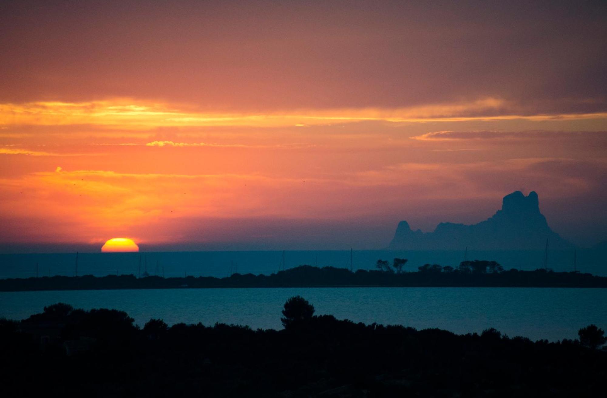 Five Flowers Hotel Formentera, Member Of Melia Collection Es Pujols Esterno foto