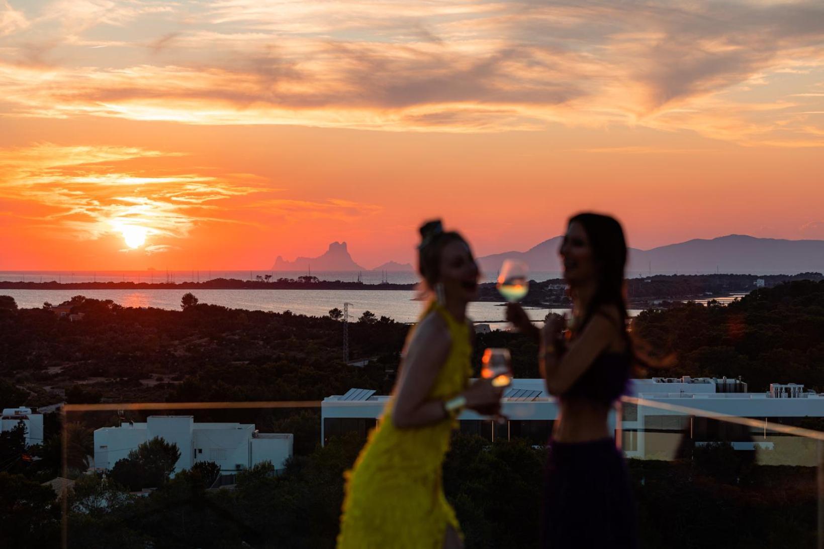 Five Flowers Hotel Formentera, Member Of Melia Collection Es Pujols Esterno foto