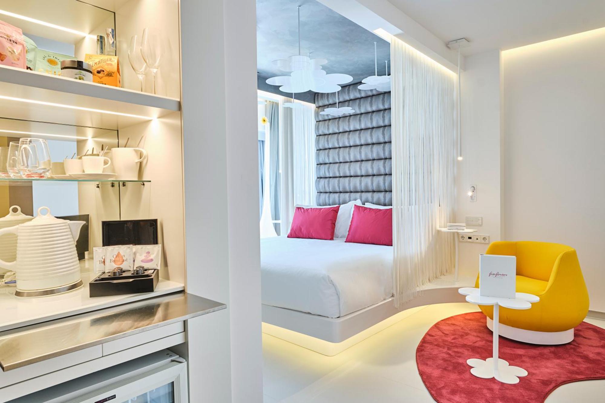Five Flowers Hotel Formentera, Member Of Melia Collection Es Pujols Esterno foto