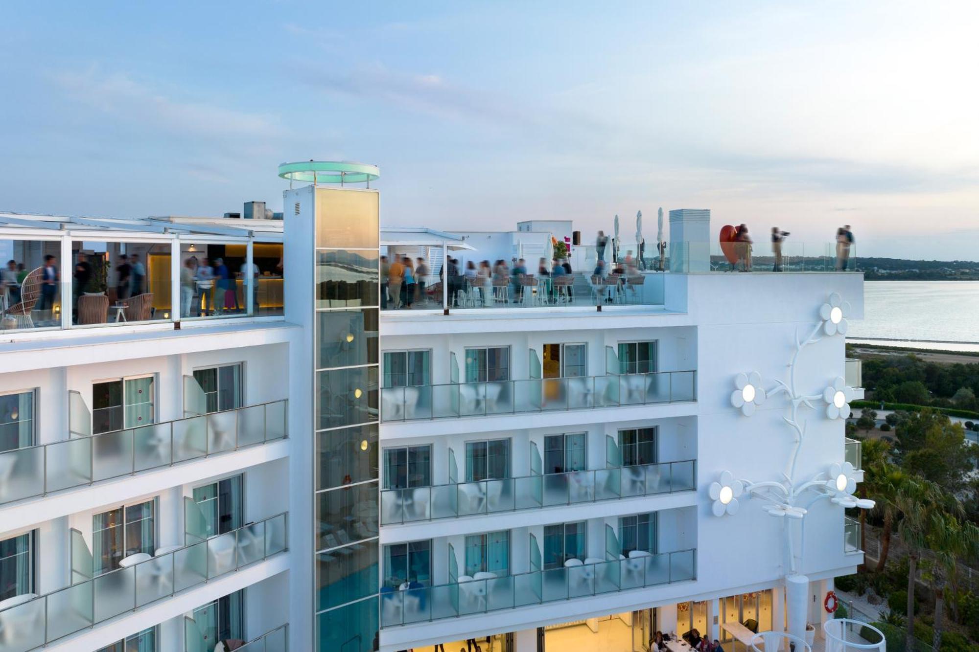 Five Flowers Hotel Formentera, Member Of Melia Collection Es Pujols Esterno foto