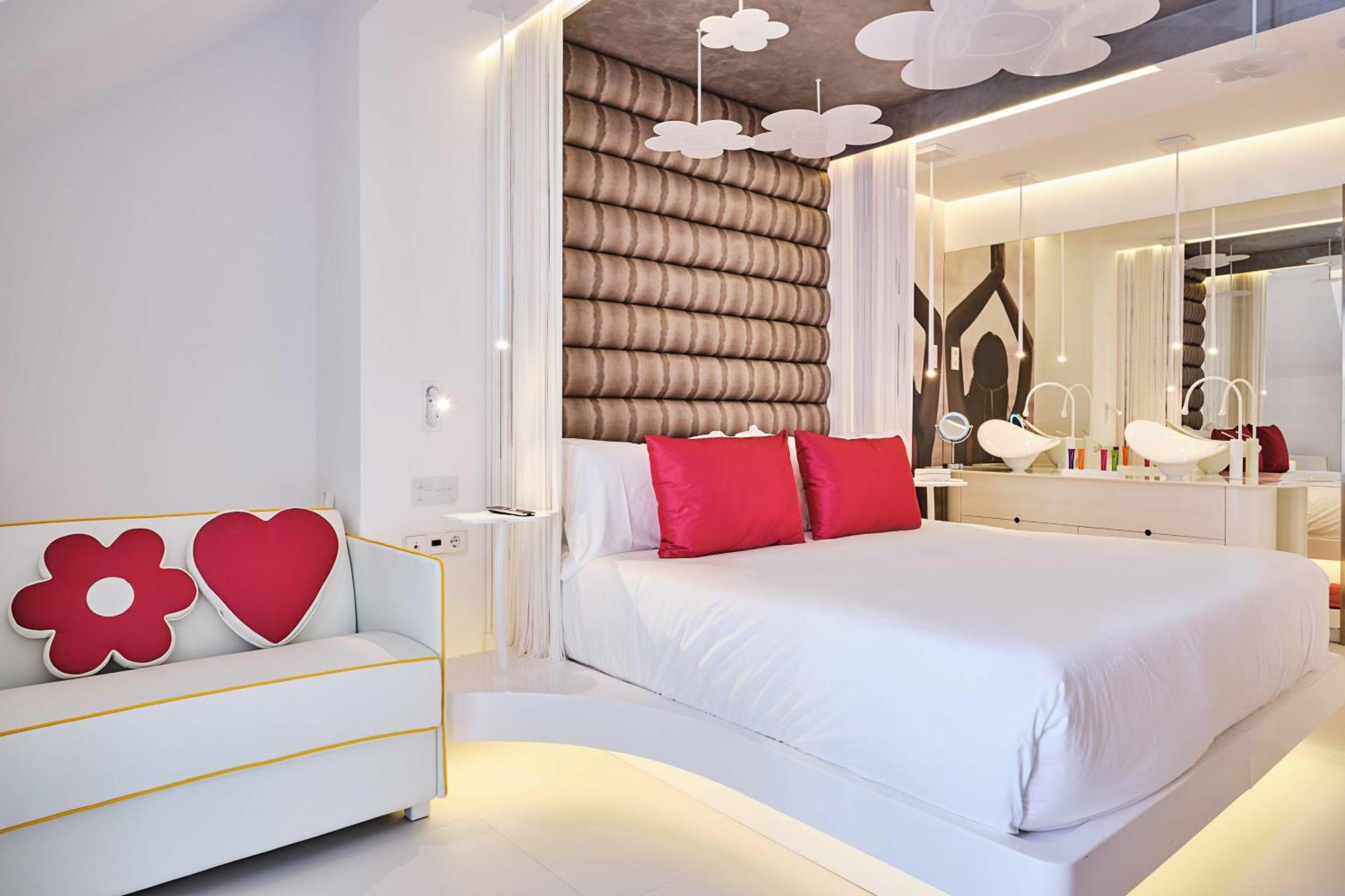 Five Flowers Hotel Formentera, Member Of Melia Collection Es Pujols Esterno foto