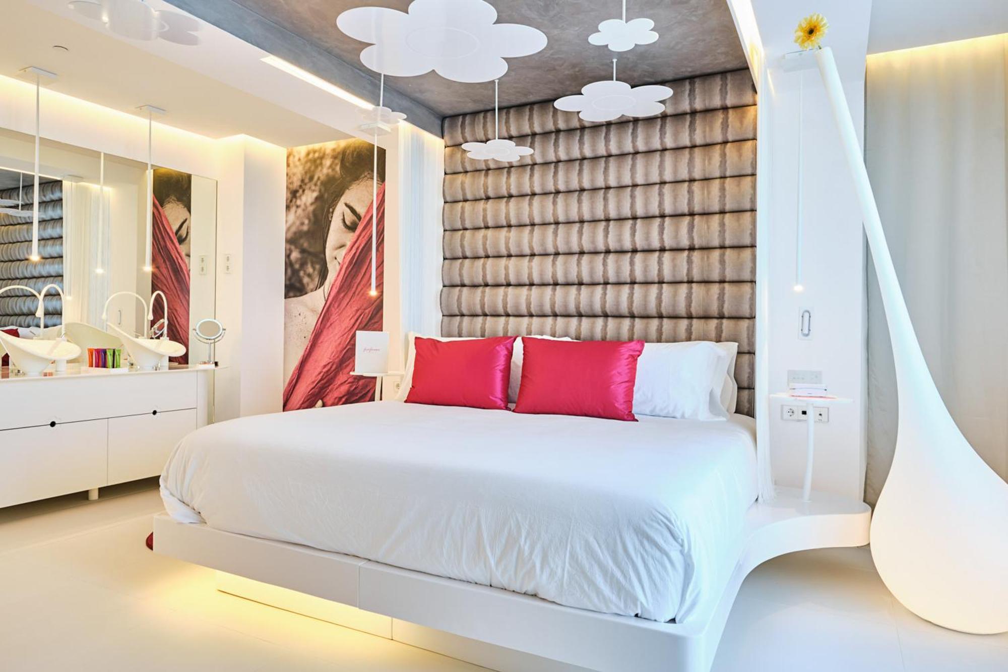 Five Flowers Hotel Formentera, Member Of Melia Collection Es Pujols Esterno foto