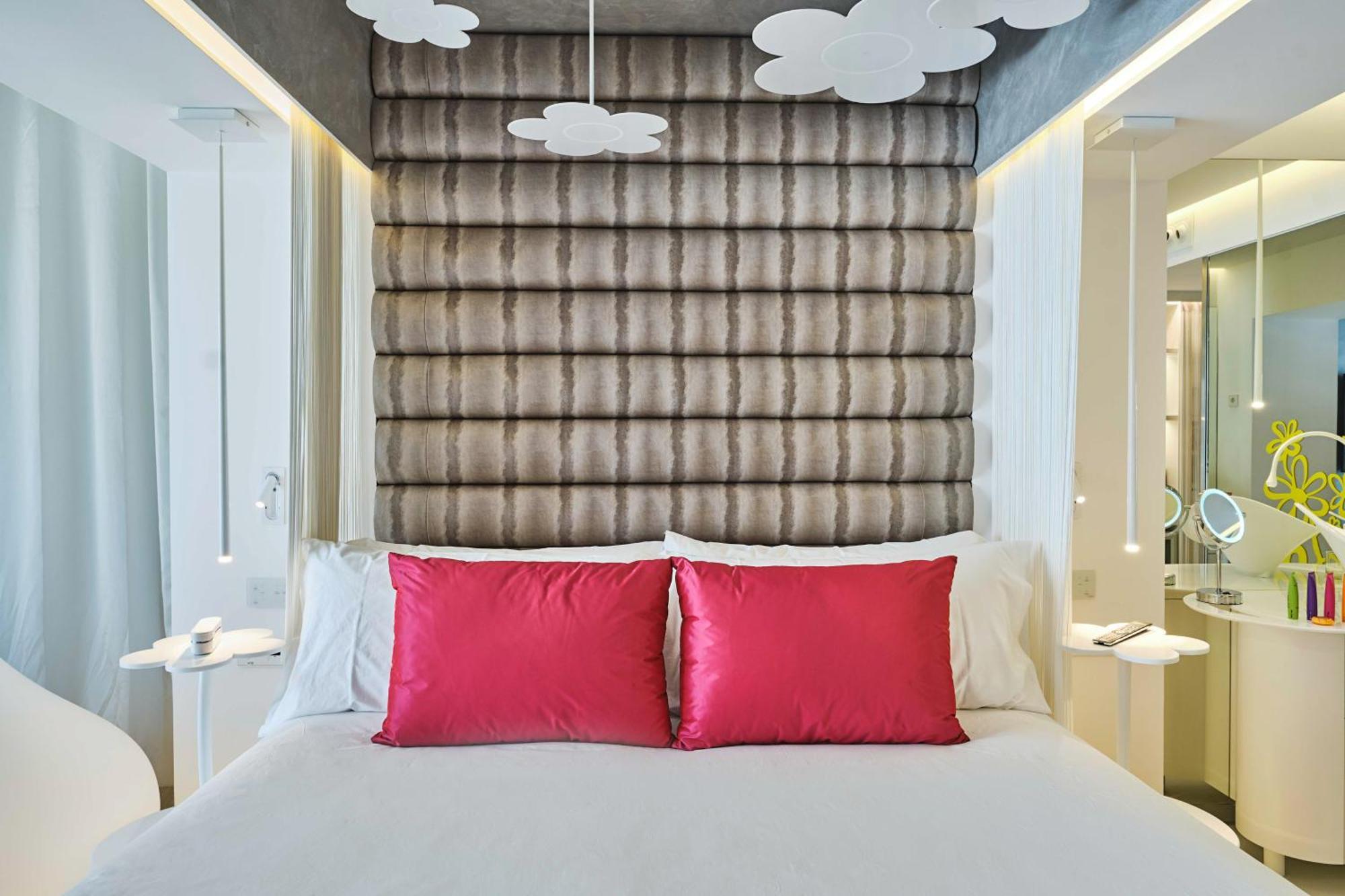 Five Flowers Hotel Formentera, Member Of Melia Collection Es Pujols Esterno foto